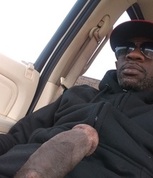 Give me a black daddy any day! 5dcfdbcb039bd.jpg