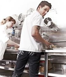 Sexy gay pastry chef Yigit Pura 5982a8b22ce4f.jpg
