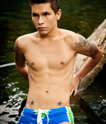 Swimming gear 5dced6cc77de0.jpg