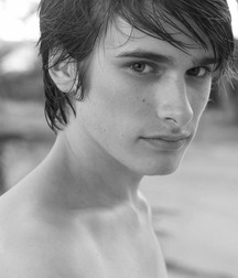 Just Beautiful in black&white 5de598c5aaf6b.jpg