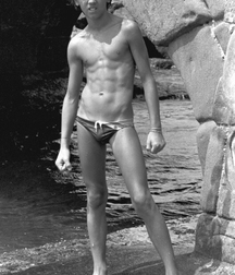 Speedos 5de82d662ac85.jpg