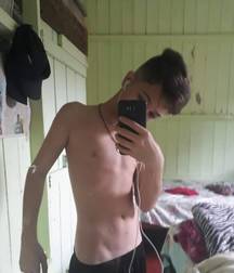 boys i like  5dd7c3f8ef0b7.jpg