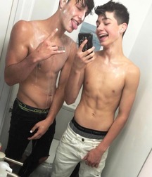 boys they make me horny 5dd83faddd67a.jpg