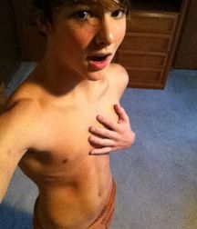 boys they make me horny 5dd8403d5b94d.jpg
