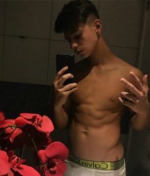 boys they make me horny 5dd84046705a1.jpg