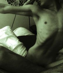 boys they make me horny 5dd8406dbcbda.jpg