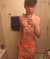 boys they make me horny 5dd840a2f1b8b.jpg