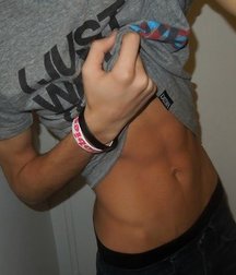 boys they make me horny 5dd840a44bcb3.jpg