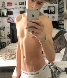 boys they make me horny 5dd840c0d78b1.jpg
