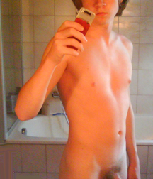Self-Portrait 5dd8be184ab55.jpg
