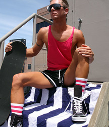 Sexy Boys 5decfec464ea8.jpg