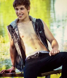 Minets en jean boy twink 5e065fdd46af2.jpg