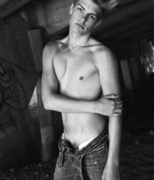 Minets en jean boy twink 5e06602f6e7ac.jpg