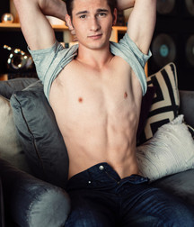 Minets en jean boy twink 5e06603c2f979.jpg