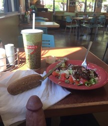 Montrer sa bite en public 5e1c84a888c1a.jpg