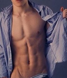Minets en jean shirtless boys 5e258f0e16b1e.jpg
