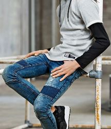 Minets en jean shirtless boys 5e258f18593df.jpg