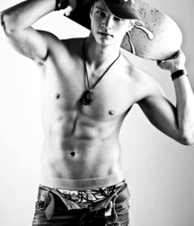 Minets en jean shirtless boys 5e258f913de48.jpg