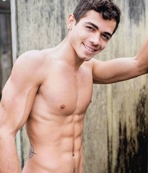 Ashton Summers 5e260a1fe48a2.jpg