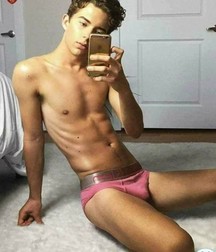 Minets En tenue légère! 5e2c1803048a6.jpg