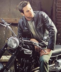 les bogosse et la moto 5e2df56689e28.jpg