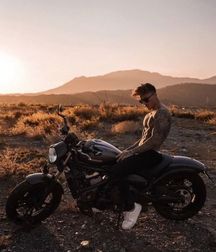les bogosse et la moto 5e2df56b4842e.jpg
