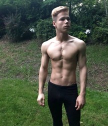 Minets torse nu 2 - gay boys porn 5e306fcdcf75a.jpg