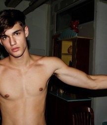 Minets torse nu 3 - shirtless twinks 5e30abf0d9f8b.jpg