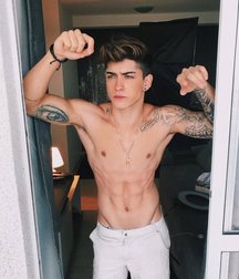 Minets torse nu 3 - shirtless twinks 5e30abfdda538.jpg