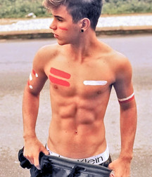 Minets torse nu 3 - shirtless twinks 5e30ac5f5bf58.jpg
