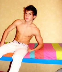 Minets torse nu 3 - shirtless twinks 5e30ad274a05f.jpg