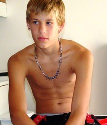 Minets torse nu 3 - shirtless twinks 5e30aeb9a5fd8.jpg