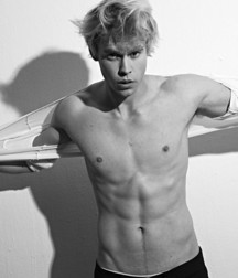 Minets torse nu 4 twink porn 5e31600105a10.jpg