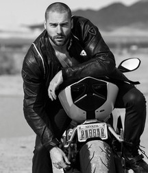 Les hommes et la moto 5e385def5eb4b.jpg