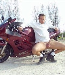 Les hommes et la moto 5e385e3dc28fb.jpg