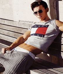 Mecs mignons - Shirtless Sexy Boys 5e483f30bb5b7.jpg
