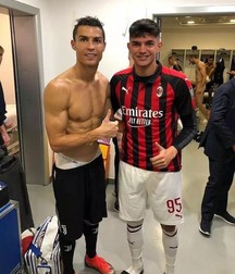 FOOTBALL SEXY BOYS 5e4a9c5c27fb1.jpg