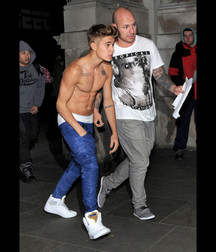 Justin Bierber 5e4da0cb8b51d.jpg
