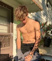 boys gay porn - Jolis Garçons 5e5e8b8350190.jpg