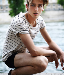 boys gay porn - Jolis Garçons 5e5e8bc7c5bc7.jpg