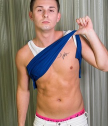 Jared Kushman et Jacobey London et David Sky 5e7e7e18411f4.jpg