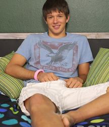 Boy Crush Porn Gay Tube 5e878d75a3ed0.jpg