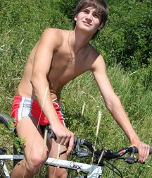 Enigmatic boys 5e89e295e5e64.jpg