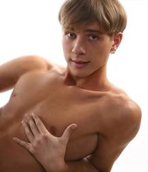 minet gay 4 5e89fafbd8ed0.jpg