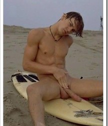 Ah les vacances la  plage et les mecs a poils 5ea1823ebfd91.jpg