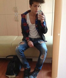 Mecs canon en Jeans 5ea1fe2a9ec47.jpg