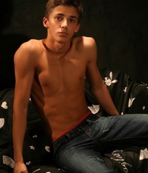 Mecs canon en Jeans 5ea1fe5a1d227.jpg