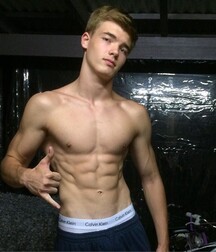 Bogosse et Minets 20 - Athletic Boys Porn Guys 5eb823b45c648.jpg