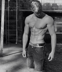Bogosse et Minets 20 - Athletic Boys Porn Guys 5eb823be2aa3d.jpg