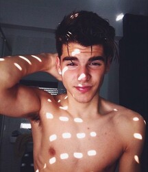 Bogosse et Minets 23 5ebd3b3a2b7a3.jpg